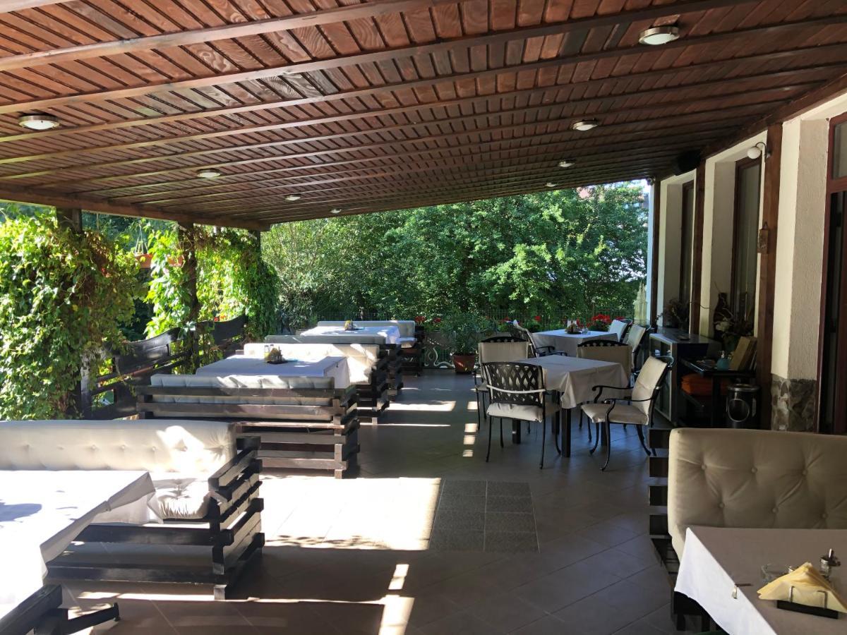 Hotel Boutique Garden Resort By Brancoveanu Moieciu de Jos Luaran gambar
