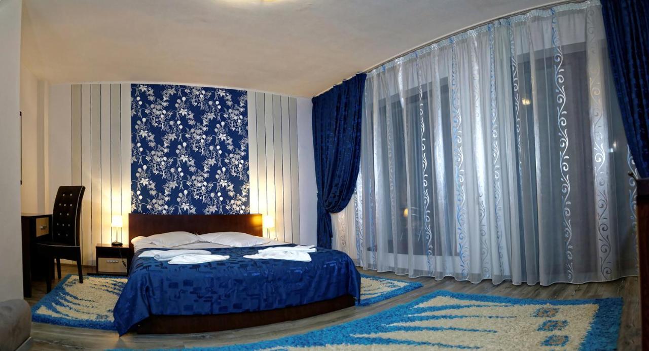 Hotel Boutique Garden Resort By Brancoveanu Moieciu de Jos Luaran gambar