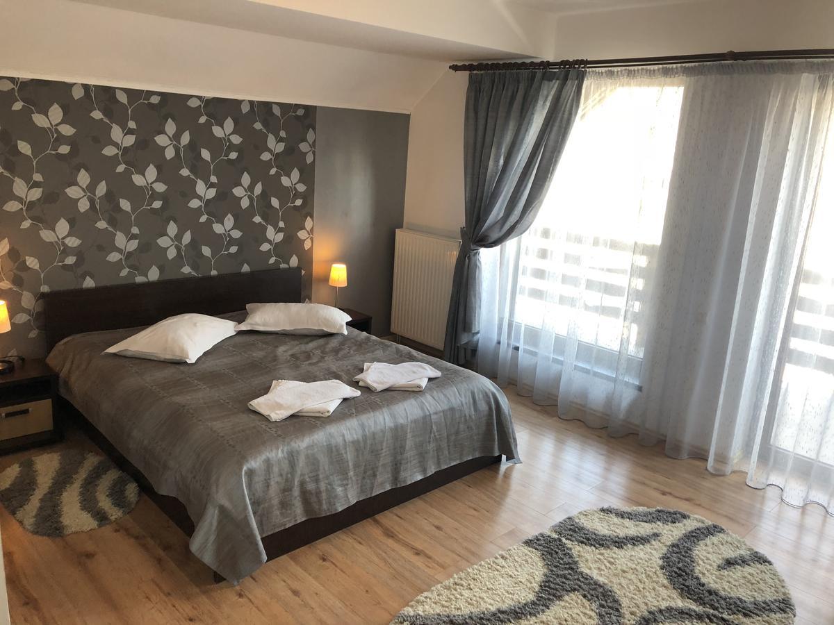 Hotel Boutique Garden Resort By Brancoveanu Moieciu de Jos Luaran gambar